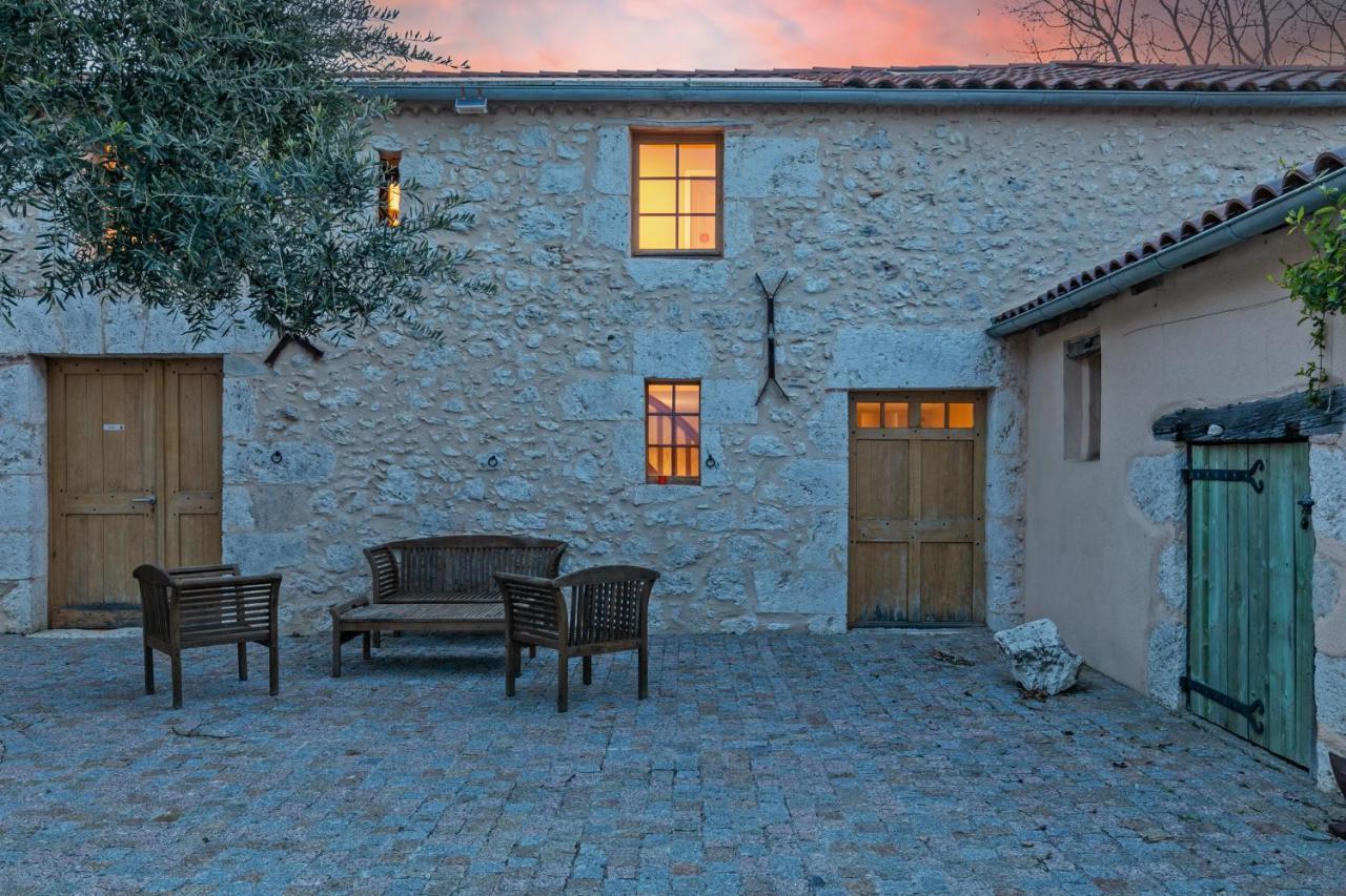 Domaine De Rambeau Castelmoron-sur-Lot Exterior foto